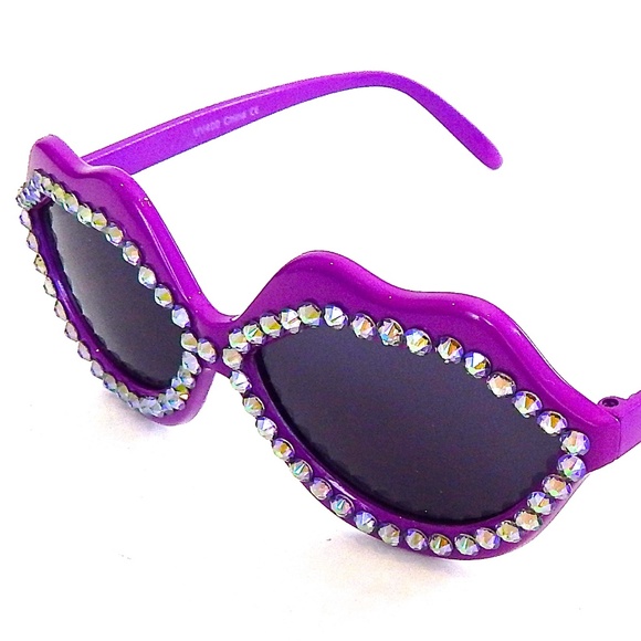 CUDA PURPLE HOT LIPS SUNGLASSES NEW main image 2